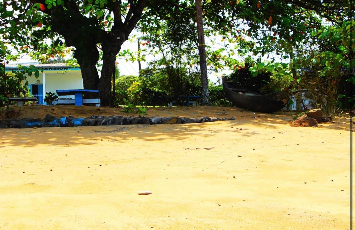 Hotel Ocean-Si Mansion à Kribi Extérieur photo